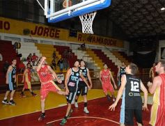 Foto de la galería: OTC sorprendió a Tokio en el templo oriental