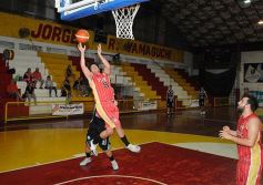 Foto de la galería: OTC sorprendió a Tokio en el templo oriental