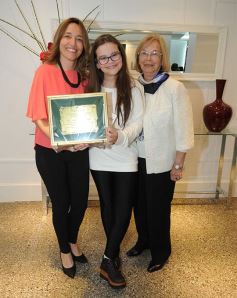 Foto de la galería: Merecido reconocimiento para profesionales de distintas disciplinas