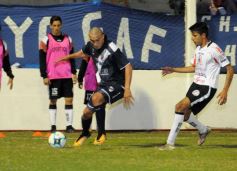 Foto de la galería: Un tropezón no es caída: debut de Guaraní en el Federal A