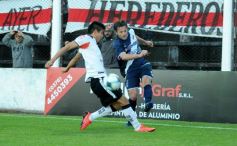 Foto de la galería: Un tropezón no es caída: debut de Guaraní en el Federal A