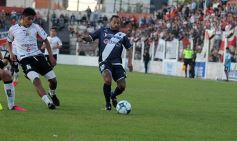 Foto de la galería: Un tropezón no es caída: debut de Guaraní en el Federal A