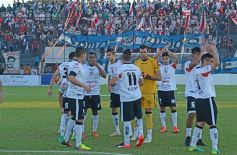 Foto de la galería: Un tropezón no es caída: debut de Guaraní en el Federal A