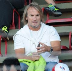 Foto de la galería: Un tropezón no es caída: debut de Guaraní en el Federal A