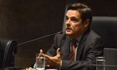 Foto de la galería: Rovira destacó la importancia institucional del Parlamento Estudiantil