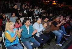 Foto de la galería: Multitudinario acto de lanzamiento de "Crecer Mejor", en El Brete
