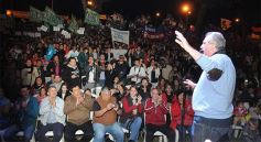 Foto de la galería: Multitudinario acto de lanzamiento de "Crecer Mejor", en El Brete