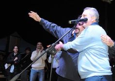 Foto de la galería: Multitudinario acto de lanzamiento de "Crecer Mejor", en El Brete