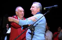 Foto de la galería: Multitudinario acto de lanzamiento de "Crecer Mejor", en El Brete