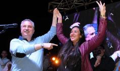 Foto de la galería: Multitudinario acto de lanzamiento de "Crecer Mejor", en El Brete