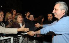 Foto de la galería: Multitudinario acto de lanzamiento de "Crecer Mejor", en El Brete