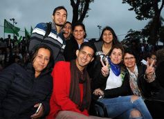 Foto de la galería: Multitudinario acto de lanzamiento de "Crecer Mejor", en El Brete