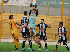 Foto de la galería: Buen triunfo de Crucero ante el histórico Chaco For Ever