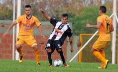 Foto de la galería: Buen triunfo de Crucero ante el histórico Chaco For Ever