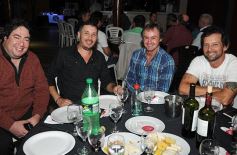 Foto de la galería: Cena Show en la Peña Tacuarí para premiar a los ganadores del Torneo Senior de Tenis