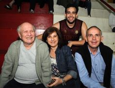 Foto de la galería: Paliza de Tokio a Mitre