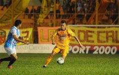 Foto de la galería: Primera caída del Colectivero en el Federal A