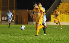 Foto de la galería: Primera caída del Colectivero en el Federal A