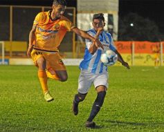 Foto de la galería: Primera caída del Colectivero en el Federal A