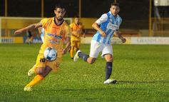 Foto de la galería: Primera caída del Colectivero en el Federal A