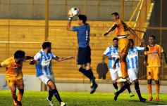 Foto de la galería: Primera caída del Colectivero en el Federal A