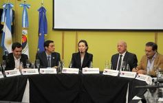 Foto de la galería: Embajadores de la Unión Europea se reunieron con el gobernador