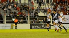 Foto de la galería: Guaraní volvió a caer, esta vez con Chaco For Ever