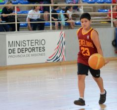 Foto de la galería: Fiesta de Educación Física del Colegio del Carmen en el Finito Gehrmann