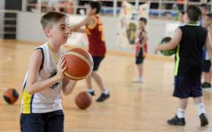 Foto de la galería: Fiesta de Educación Física del Colegio del Carmen en el Finito Gehrmann