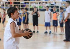 Foto de la galería: Fiesta de Educación Física del Colegio del Carmen en el Finito Gehrmann