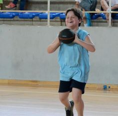Foto de la galería: Fiesta de Educación Física del Colegio del Carmen en el Finito Gehrmann