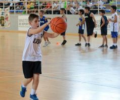 Foto de la galería: Fiesta de Educación Física del Colegio del Carmen en el Finito Gehrmann