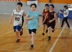 Foto de la galería: Fiesta de Educación Física del Colegio del Carmen en el Finito Gehrmann