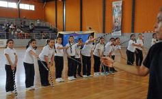Foto de la galería: Fiesta de Educación Física del Colegio del Carmen en el Finito Gehrmann