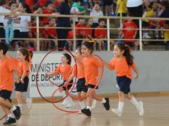 Foto de la galería: Fiesta de Educación Física del Colegio del Carmen en el Finito Gehrmann