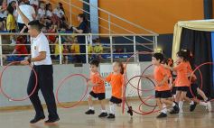 Foto de la galería: Fiesta de Educación Física del Colegio del Carmen en el Finito Gehrmann