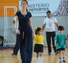 Foto de la galería: Fiesta de Educación Física del Colegio del Carmen en el Finito Gehrmann