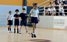 Foto de la galería: Fiesta de Educación Física del Colegio del Carmen en el Finito Gehrmann