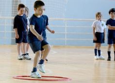 Foto de la galería: Fiesta de Educación Física del Colegio del Carmen en el Finito Gehrmann