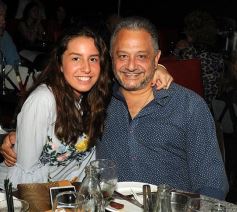 Foto de la galería: Noche de sábado en Itakuá, encuentro de familias, amigos y parejas