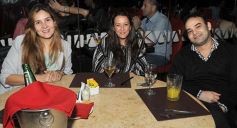 Foto de la galería: Noche de sábado en Itakuá, encuentro de familias, amigos y parejas