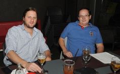 Foto de la galería: Noche de sábado en Itakuá, encuentro de familias, amigos y parejas