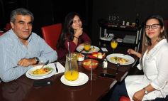 Foto de la galería: Noche de sábado en Itakuá, encuentro de familias, amigos y parejas