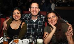 Foto de la galería: Noche de sábado en Itakuá, encuentro de familias, amigos y parejas