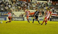 Foto de la galería: La Franja rescató un punto ante Patria