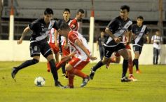 Foto de la galería: La Franja rescató un punto ante Patria