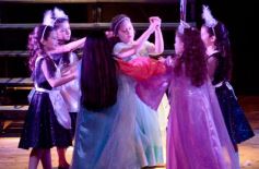 Foto de la galería: Talentos presentó Cenicienta en Posadas