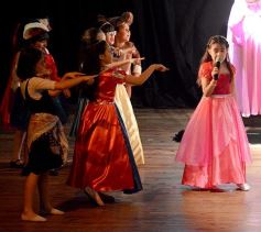 Foto de la galería: Talentos presentó Cenicienta en Posadas