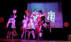 Foto de la galería: Talentos brilló con Alicia en el País de las Maravillas