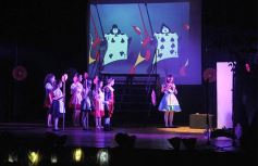Foto de la galería: Talentos brilló con Alicia en el País de las Maravillas